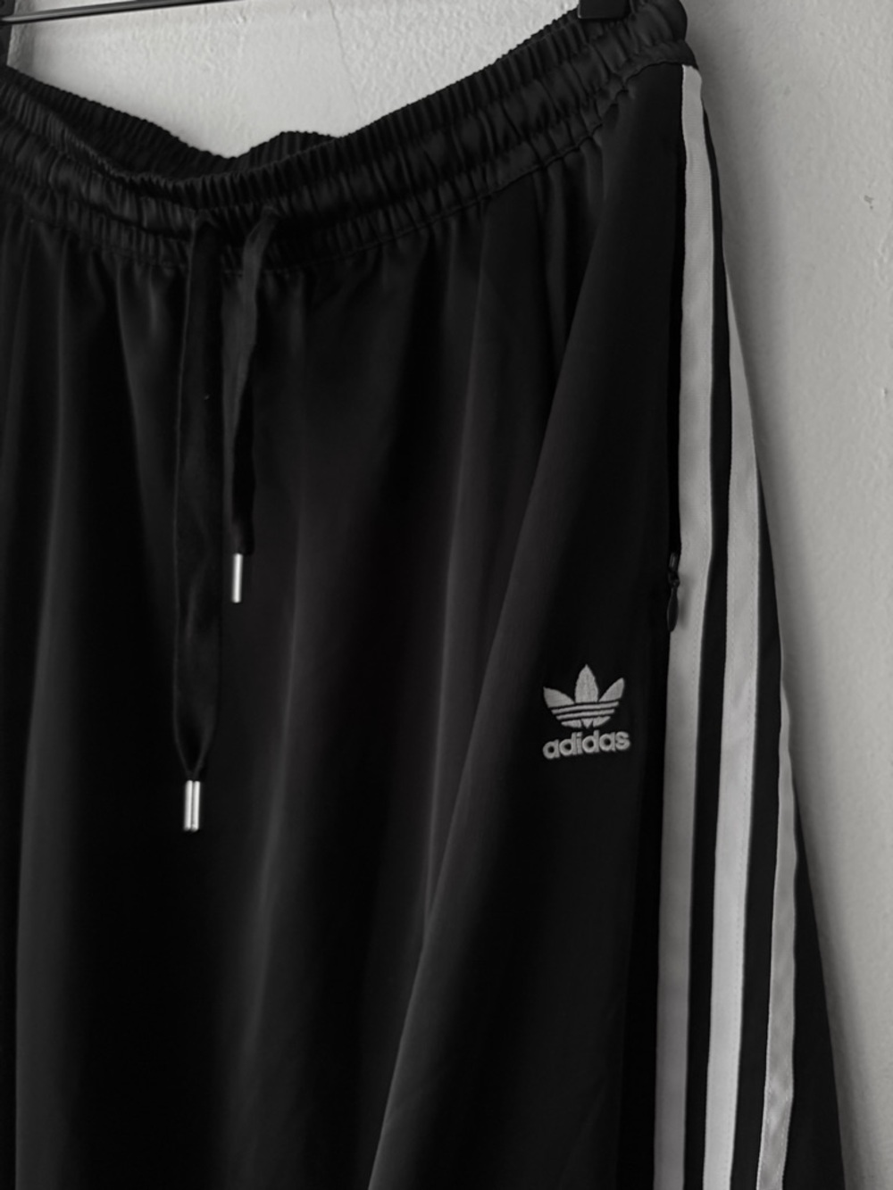 adidas Originals Japan  Long Satin Skirt - Picture 9 of 9
